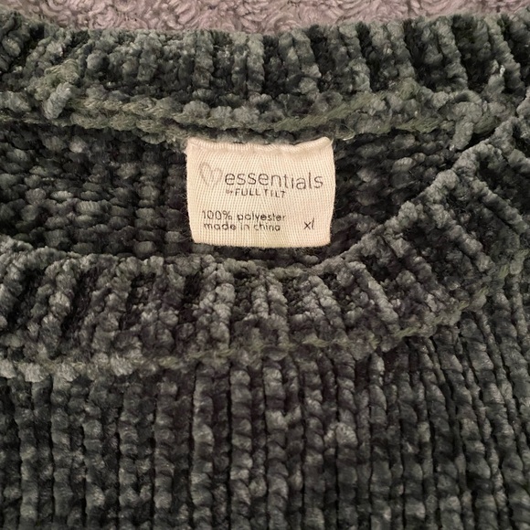 Juniors pine green knit sweater - Picture 2 of 6